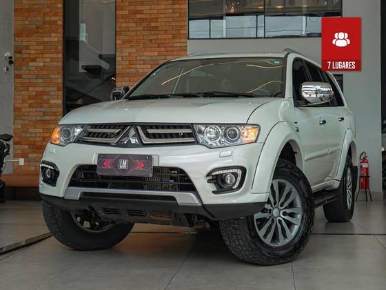 MITSUBISHI PAJERO 3.5 HPE 4X4 7 LUGARES V6 24V FLEX 4P AUTOMÁTICO